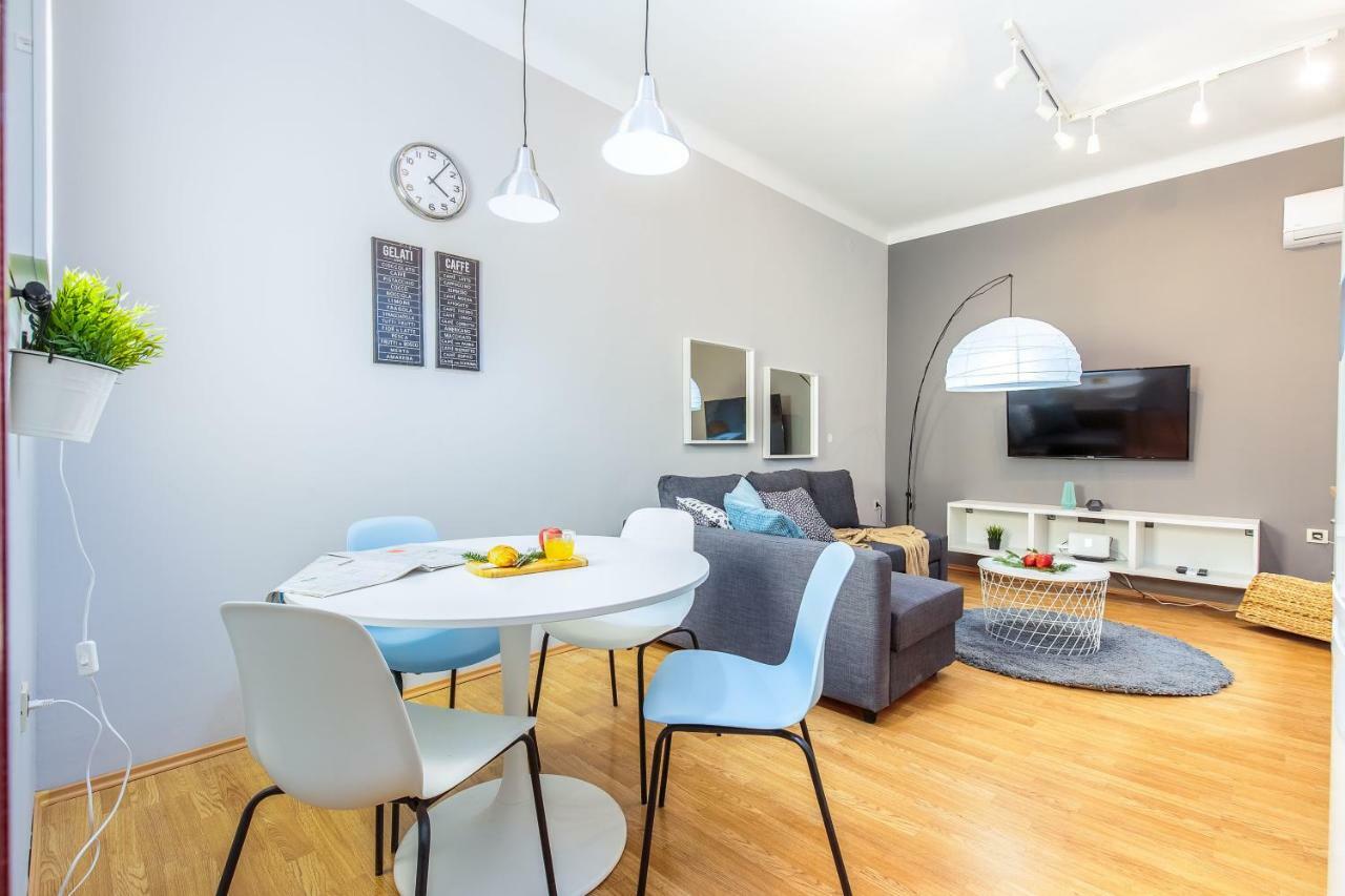غييكا Apartment Dolac In Center Of Town المظهر الخارجي الصورة