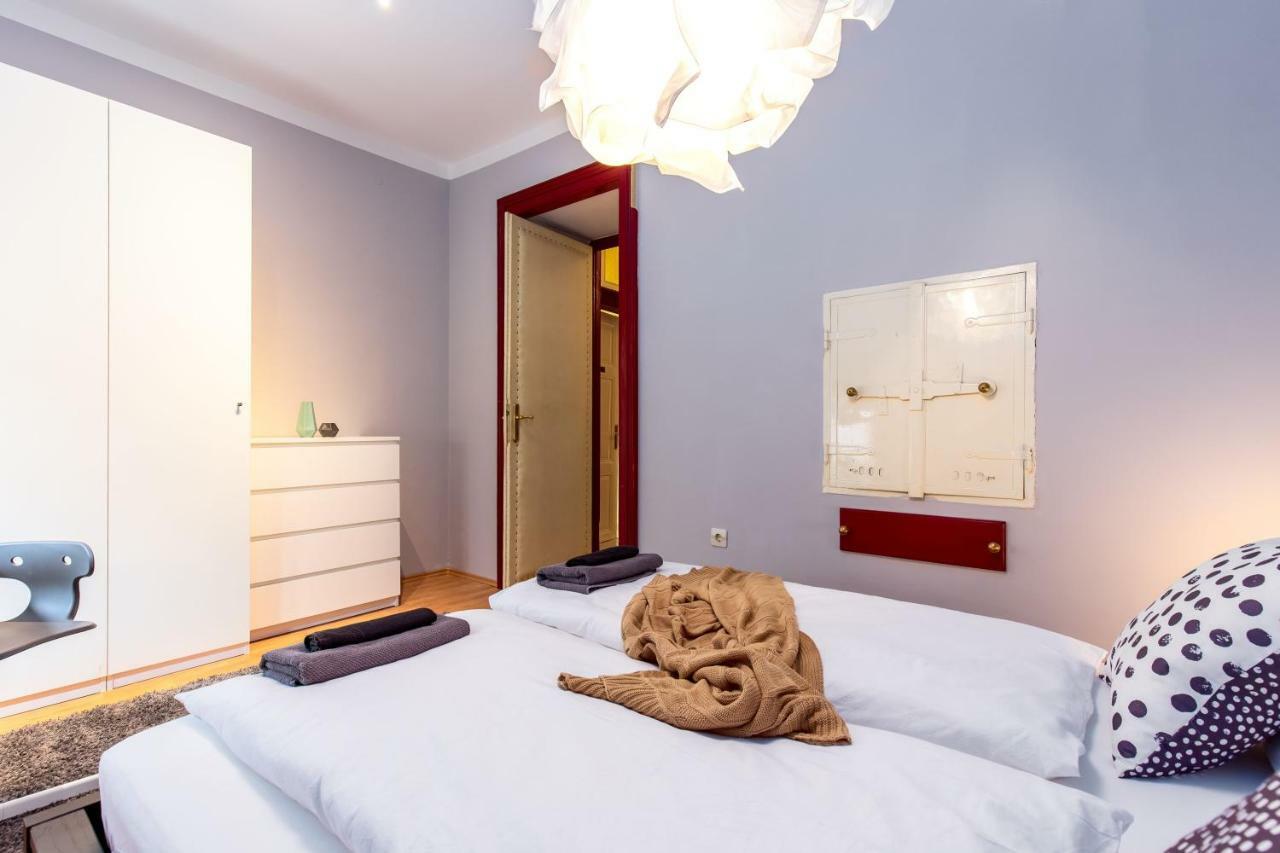 غييكا Apartment Dolac In Center Of Town المظهر الخارجي الصورة